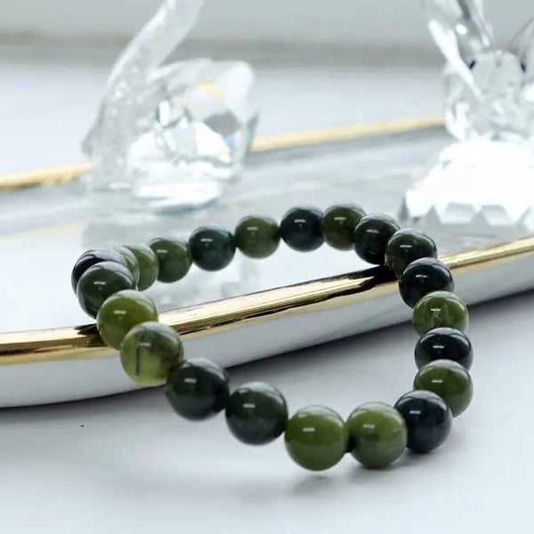 Stretch Bracelet with 8mm round gemstones "Mala" (Green Jadei) Carousel 2