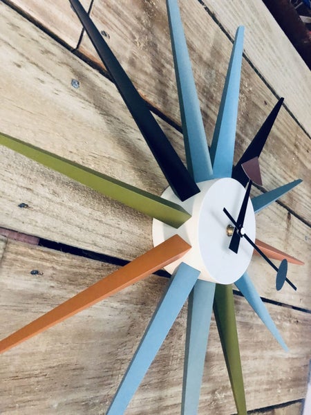 Nelson Sunburst clock Carousel 3