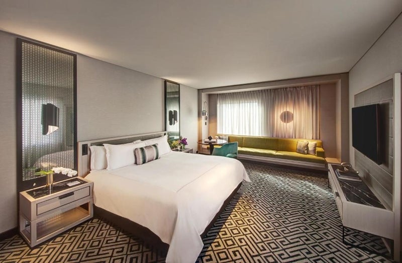 sydney trip package 2Day+1Night Hotel Accommodation + tour guide + airport p/d Carousel 10