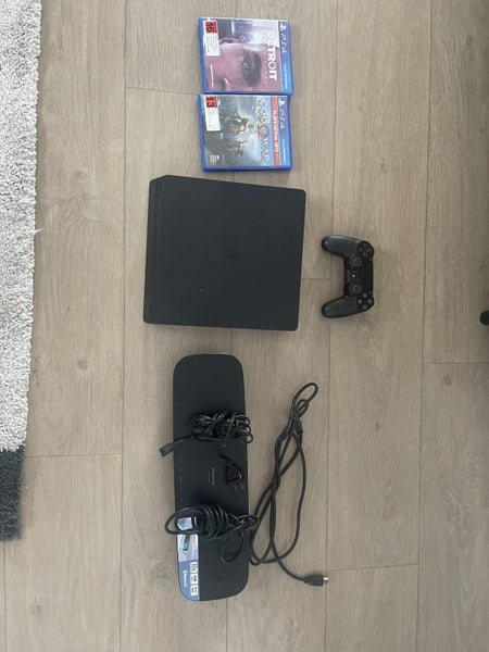 PS4 + controller Carousel 2