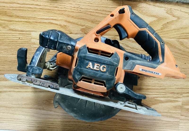 RRP A$300-AEG 18V Brushless 7 1/4" Circular Saw 184mm —-good working condition Carousel 1