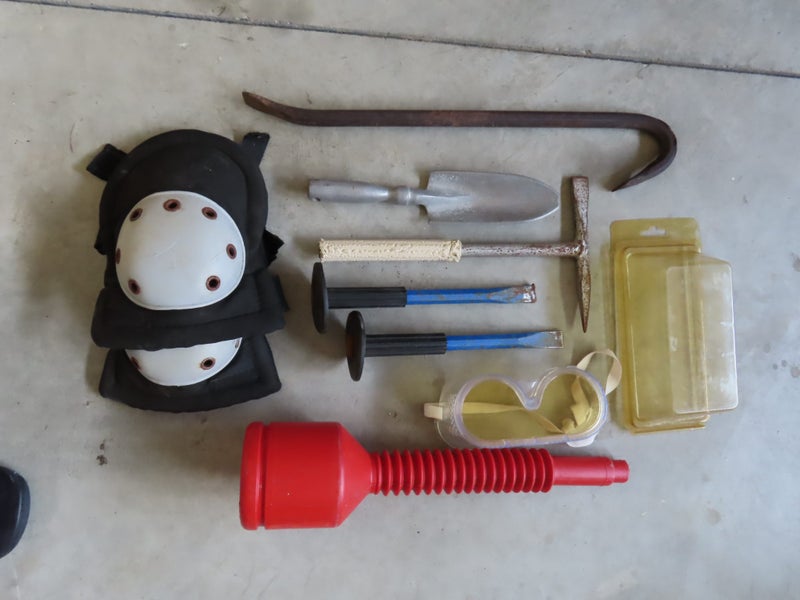 Crow bar, chisels etc Carousel 1