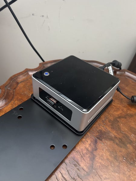 NUC mini PC Carousel 1