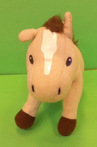 Saddle Club horse toy, Starlight (McDonalds 2005) Carousel 2