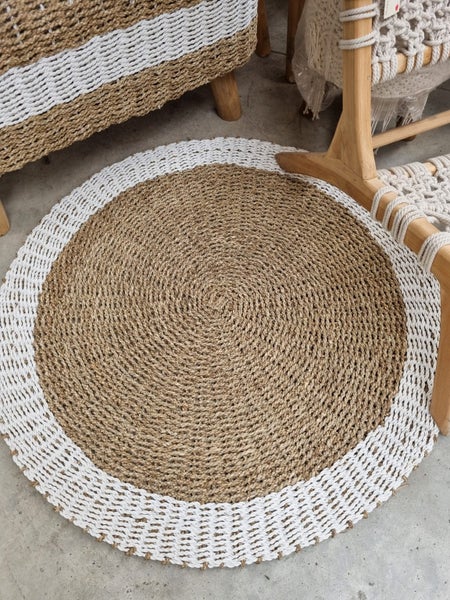 Rattan Mat Carousel 1