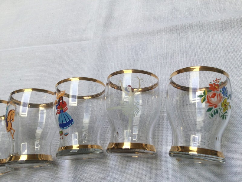 Shot glasses retro Carousel 4