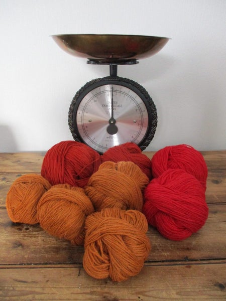 U # PURE WOOL 4 & 8 PLY " Oranges & Reds " 875 Grams Bulk Lot Carousel 1