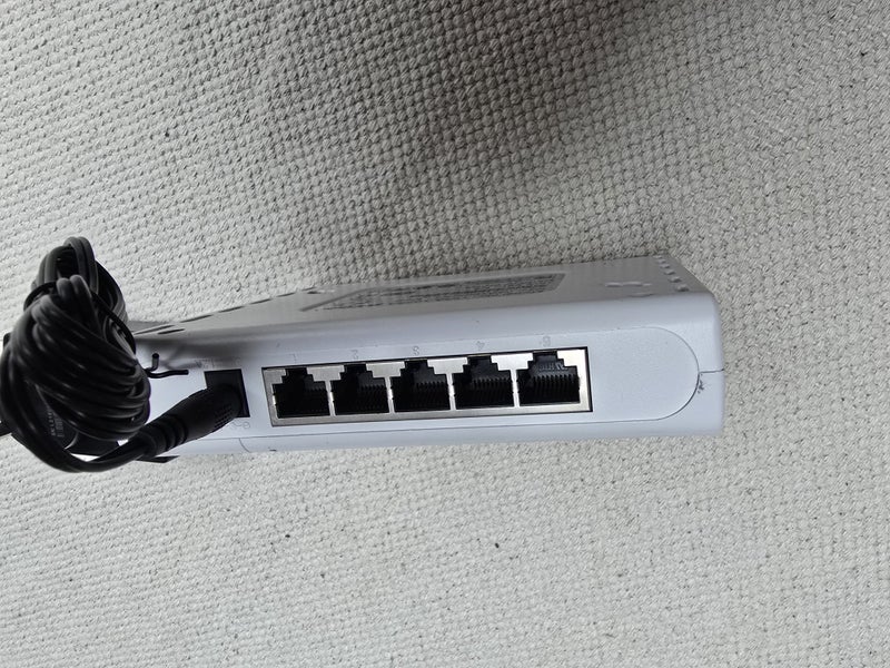 USB Hub, D-Link, Genuine, 5 Port. Carousel 2