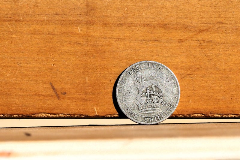 1922 silver Shilling. #2 Carousel 1