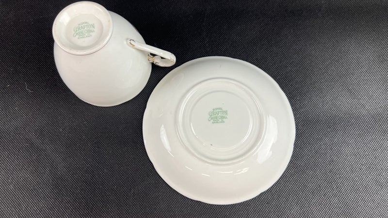 Vintage "Lake Okataina, New Zealand" Grafton China Cup & Saucer Set - Lot Q836 Carousel 6