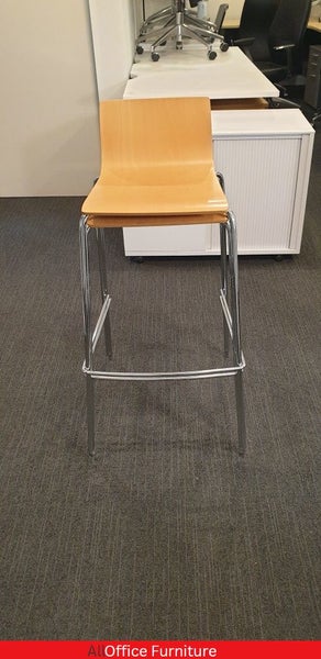 Bar stools x 2/ Breakout Stools Carousel 2