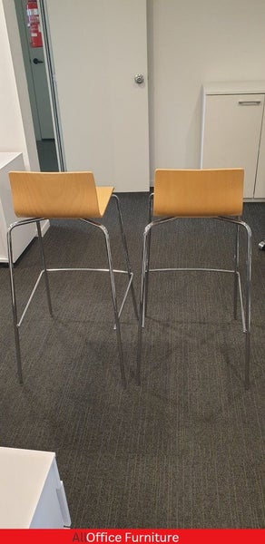 Bar stools x 2/ Breakout Stools Carousel 3