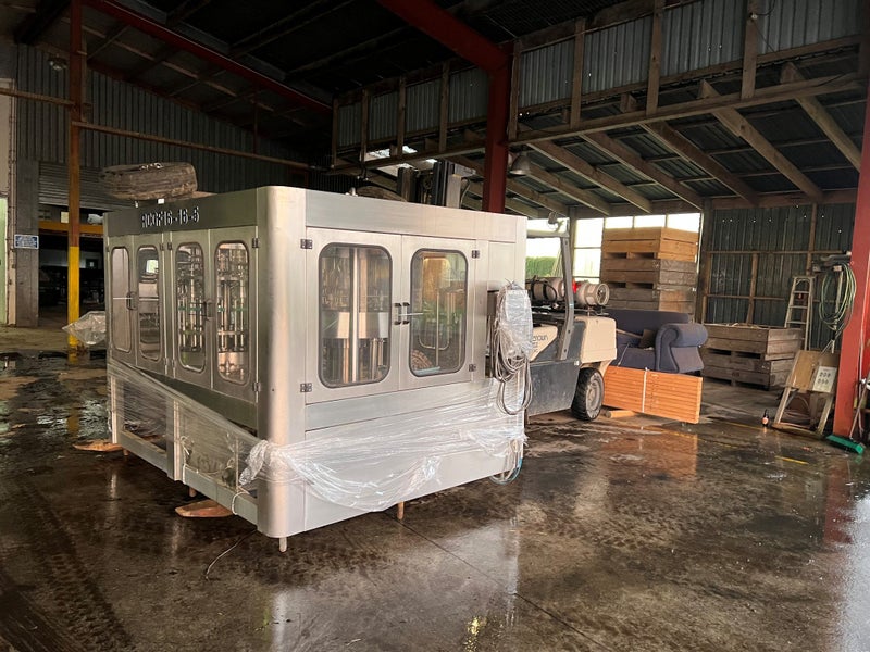 3-in-1 Washing, Filling, and Capping Machine for Glass/PET Bottles Hot / Cold Carousel 2