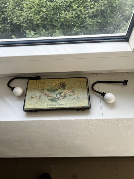 Clothes hooks Carousel 2