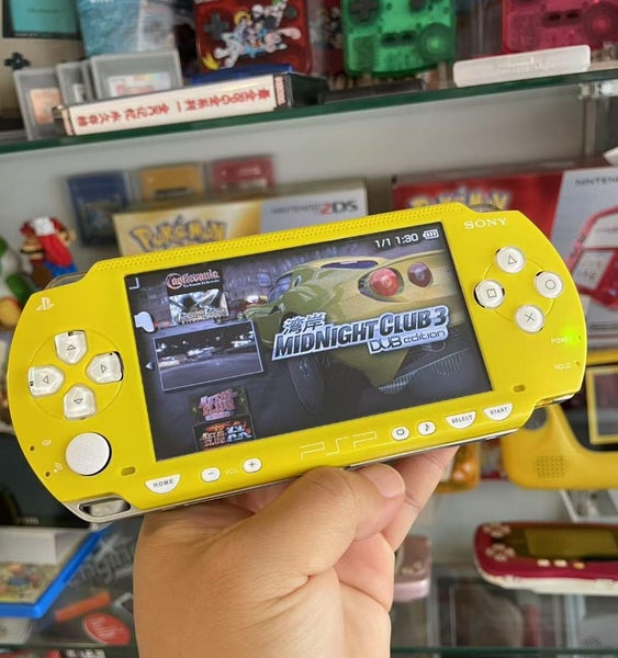 PSP1000 Yellow in 6.60 PRO-C 64G MS Original Kits 4000 mAh Battery 22h Playing Carousel 2