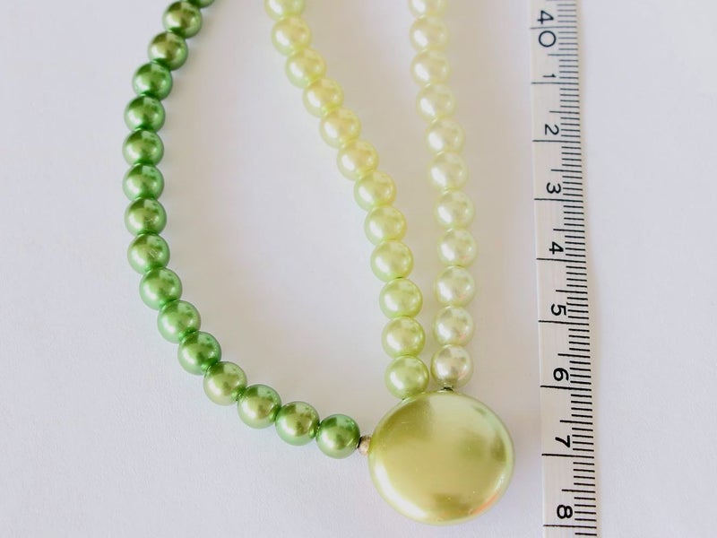vintage 50s Graduating Green faux pearls West Germany Carousel 6