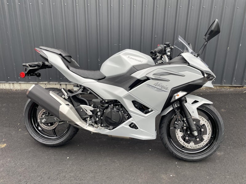 2025 Kawasaki Ninja 500 - IN STORE NOW62866857393665112