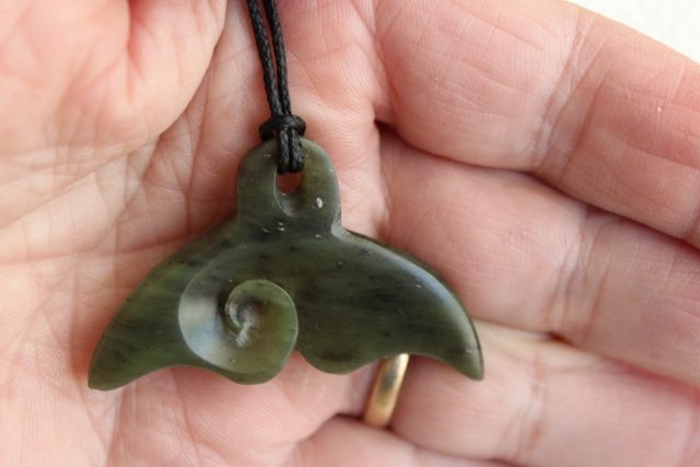 WHALE TAIL /KORU PENDANT TOTOWEKA POUNAMU Carousel 1