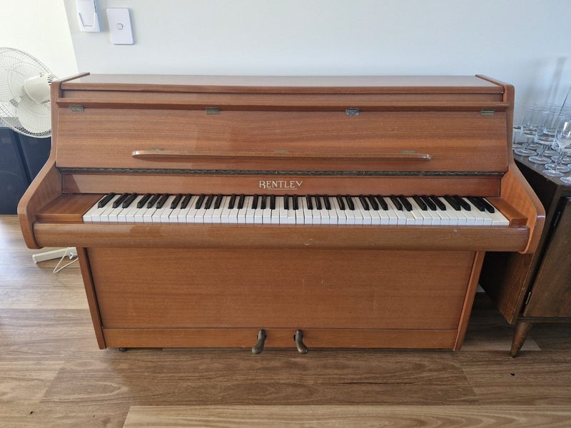 Bentley Piano PICK UP in TAUPO - Needs Work Carousel 1