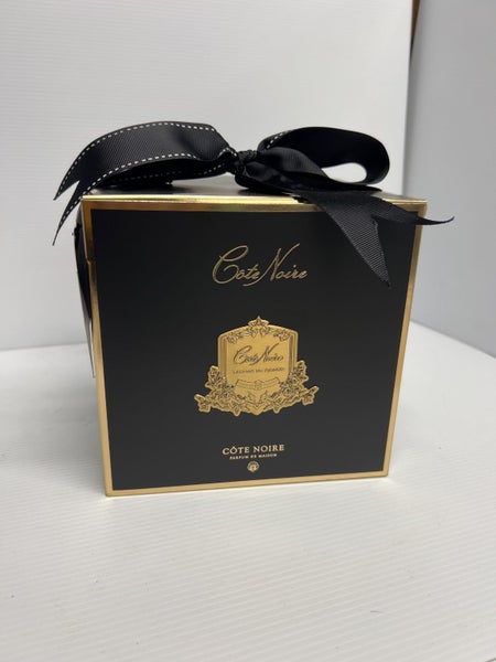 Cote Noire-Five Roses in Black and Pink Blush Carousel 1