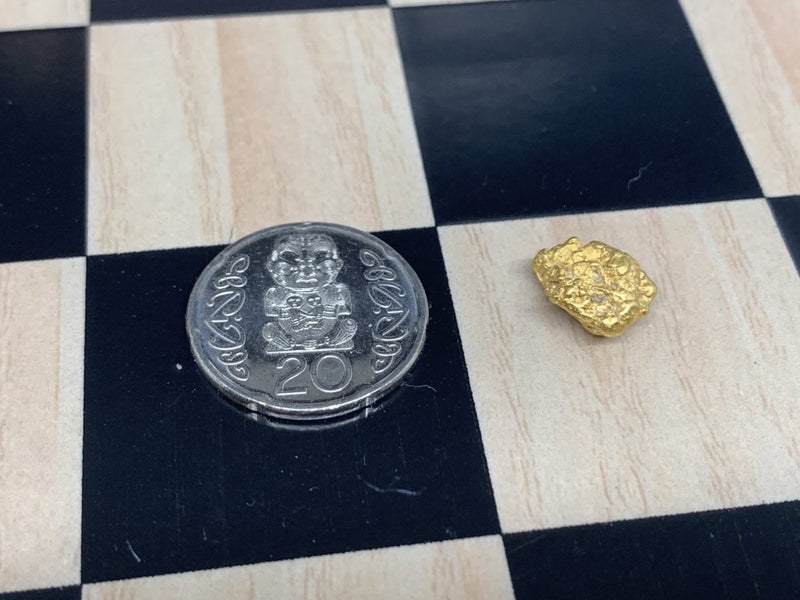 NEW ZEALAND NATURAL GOLD NUGGET 4.33 grams Carousel 5