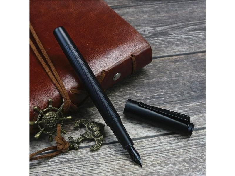 Black Samurai High Quality Fountain Pen With Black Forest Excellent Titanium Carousel 1