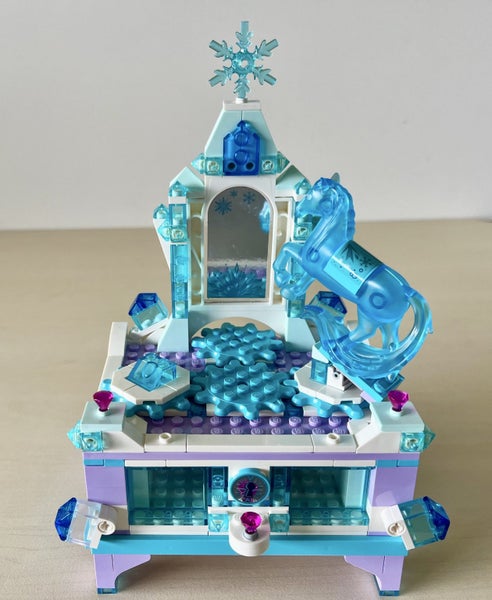 LEGO DISNEY FROZEN - Elsa's Jewelry Box Creation 41168 Carousel 1