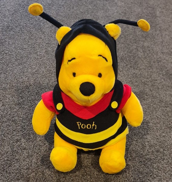 Winnie the Pooh Bumble Bee Soft Toy Carousel 1