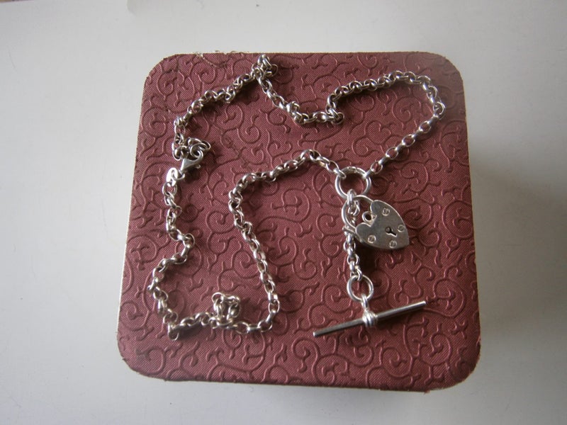STG.SIL FOB CHAIN NECKLACE WITH T-BAR & PADLOCK (15.25gms) Carousel 1