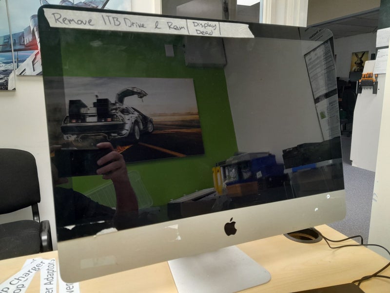 Apple iMac (21.5-inch, Mid 2011) Model: A1311. - Good for Parts Carousel 1