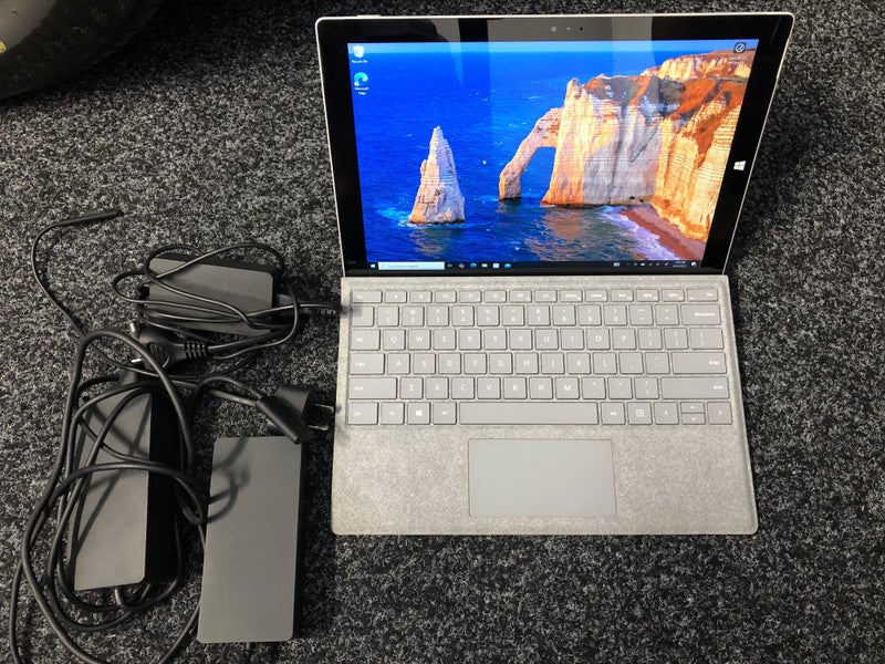 Microsoft Surface Pro 3 Carousel 1