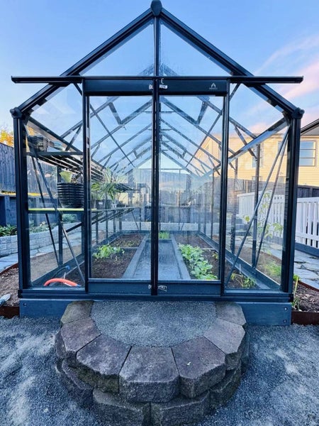 Fairway Fern Haven Glasshouse 8x12ft Carousel 1