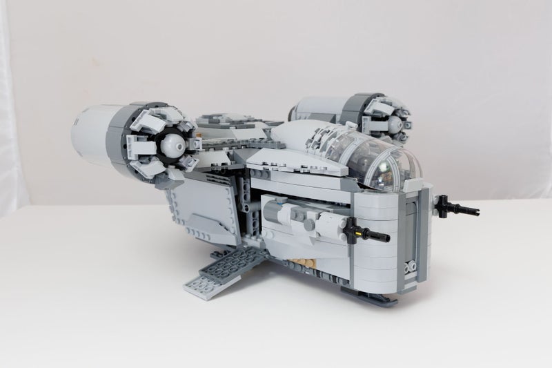 Lego Star Wars The Razor Crest 75292 (Used) Carousel 2