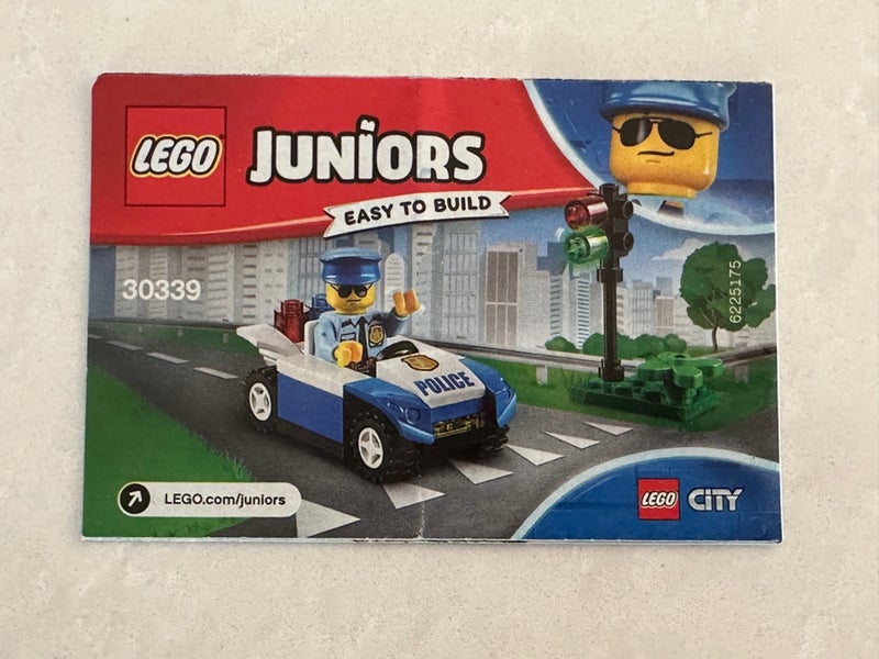 Lego Juniors Traffic Light Patrol Carousel 2