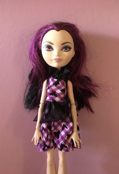 Ever after high Enchanted Picnic Raven Queen doll Carousel 2