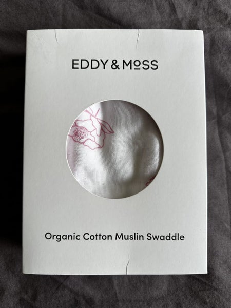 Eddy & Moss organic cotton Muslin swaddle - BRAND NEW Carousel 2