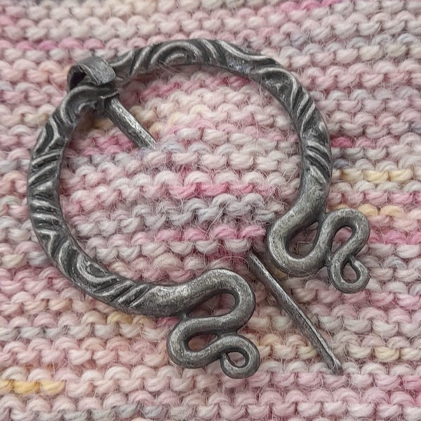 CELTIC BROOCH FOR SHAWLS & WRAPS Carousel 2