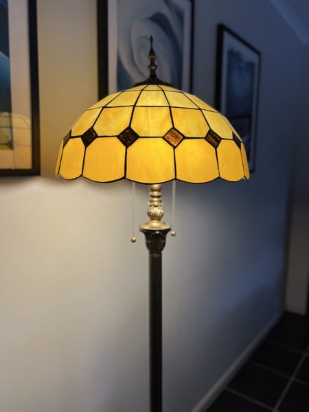 New Design Handmade Tiffany Floor Lamp 40cm Shade Carousel 1