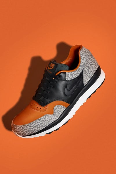 Nike Air Safari OG - Full leather Black/Monarch US10 Carousel 2