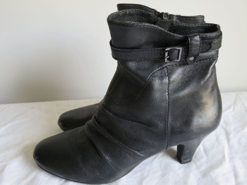 ISABELLA ANSELMI, SOFT LEATHER BOOTS, SZ 39 (7/8) Carousel 7