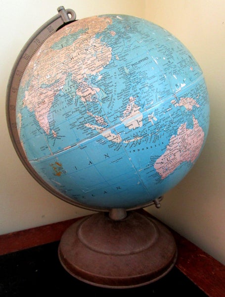 *** OLD VINTAGE WORLD GLOBE *** Carousel 1