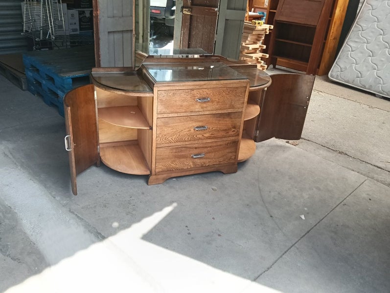 Oak dresser with mirror Carousel 12