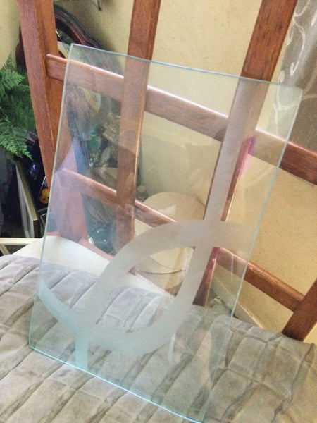 GLASS SERVE PLATE Carousel 2