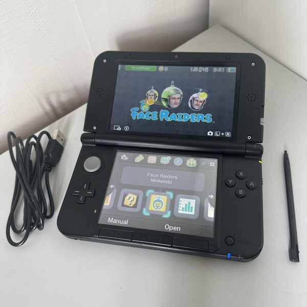 nintendo 3DS XL black Carousel 1
