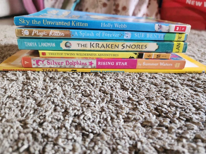 Bulk lot of animal themed books Carousel 2