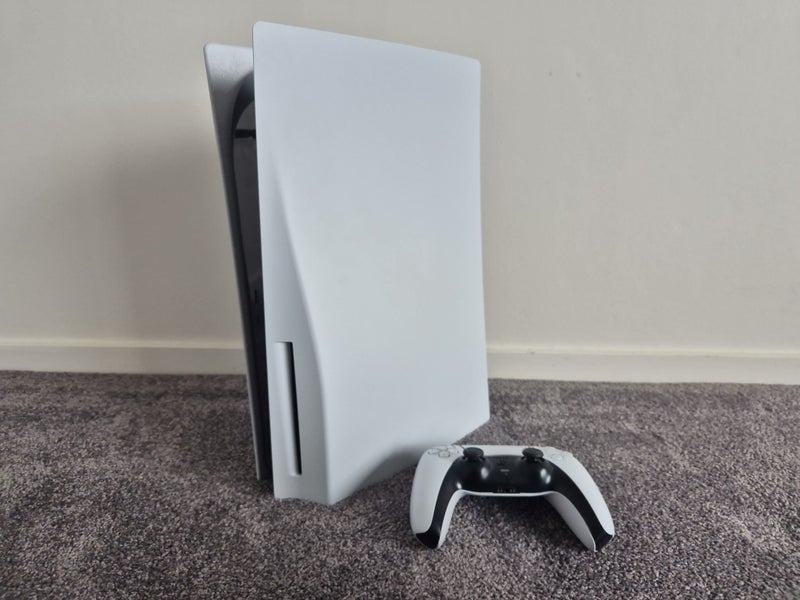 PS5 Disc Console + Controller Carousel 1