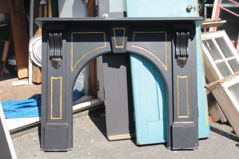 VILLA STYLE CURVED FIRE SURROUND IN VERY GOOD CONDITION Carousel 1