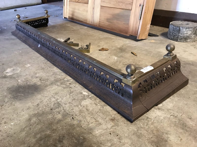 Fireplace Fender Guard - #01964. Carousel 1