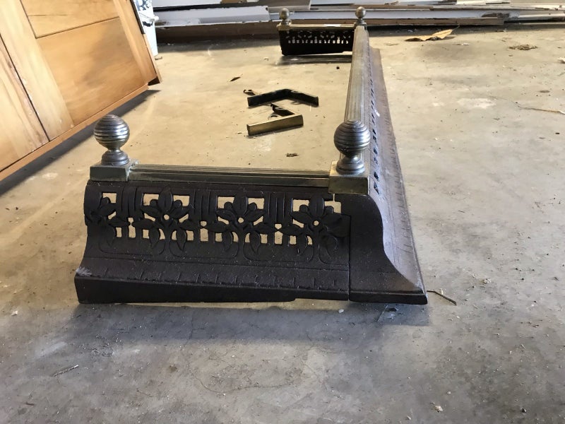 Fireplace Fender Guard - #01964. Carousel 2