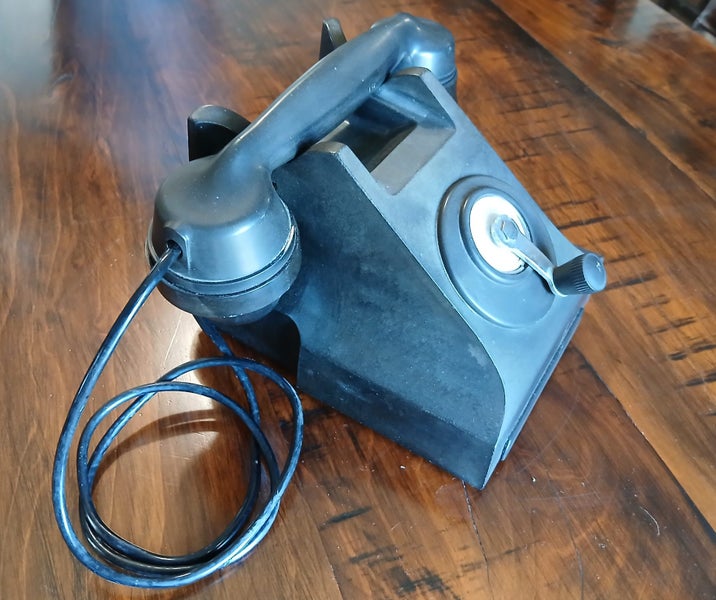 VINTAGE NZ POST OFFICE - Black Bakelite - Crank Party Line Carousel 1